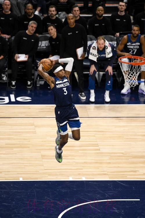 森林狼开局0-16&最多落后19分，最后2分钟反超并逆转取胜